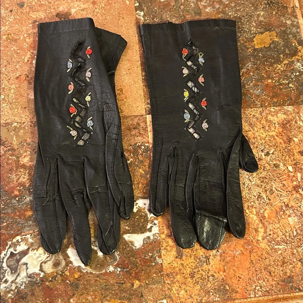 Vintage‎ Embroidered Black Leather Gloves